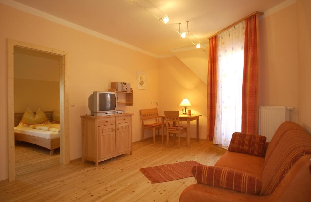 Hotel Garni Huegellandhof Neuhaus am Klausenbach Phòng bức ảnh