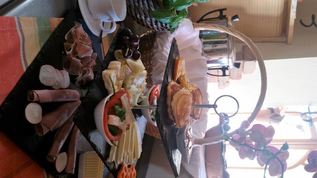 Hotel Garni Huegellandhof Neuhaus am Klausenbach Ngoại thất bức ảnh