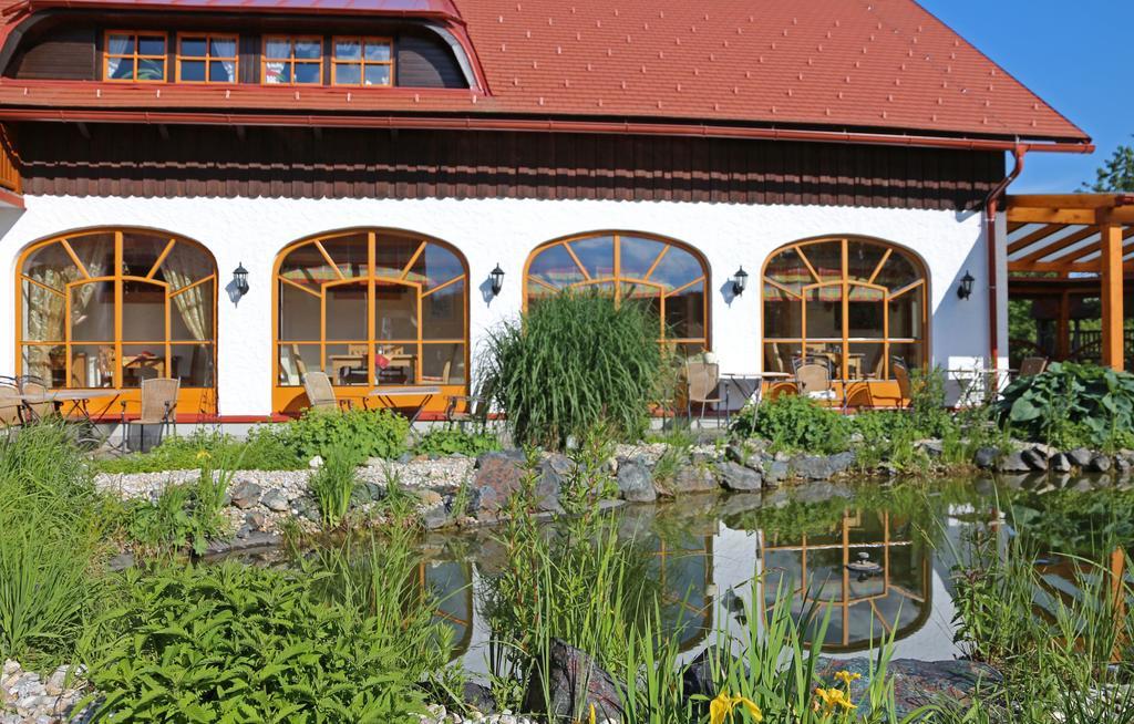 Hotel Garni Huegellandhof Neuhaus am Klausenbach Ngoại thất bức ảnh