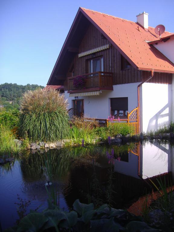 Hotel Garni Huegellandhof Neuhaus am Klausenbach Ngoại thất bức ảnh
