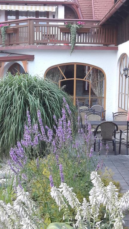 Hotel Garni Huegellandhof Neuhaus am Klausenbach Ngoại thất bức ảnh
