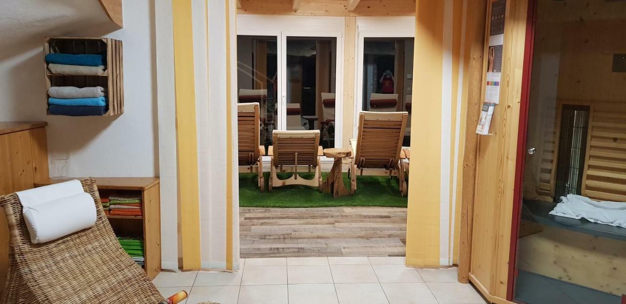 Hotel Garni Huegellandhof Neuhaus am Klausenbach Ngoại thất bức ảnh